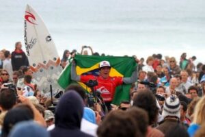 Gabriel Medina remporte le Quiksilver Pro France 2011