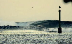 Teahupoo vu d’ailleurs