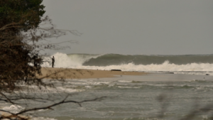 Lost In The Swell, épisode 9 : surf à risque