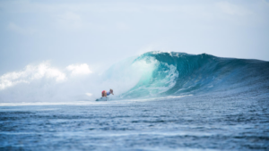 Women’s Fiji Pro : prolongation de la waiting-period