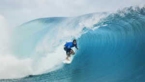 Joan Duru sort Parko à Teahupoo!