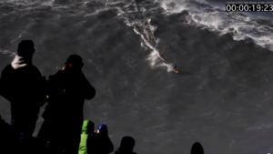 Quatre géants à Nazaré