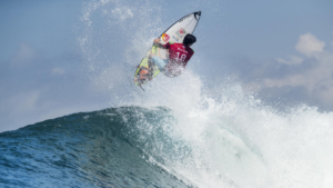 Gabriel Medina champion du monde au Portugal si…