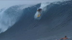 Mick Fanning et Russell Bierke très solides à Fiji