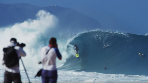 Quand John John chargeait un beachbreak non loin de Pipe