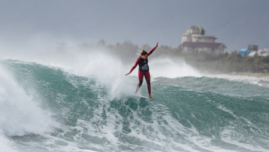 Alice Lemoigne 2e du championnat du monde de longboard !