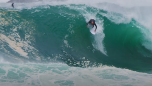 Australie : Kelly Slater s’attaque à un slab du côté de Sydney