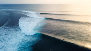 Ujung Bocur, l’une des vagues les plus consistantes de Sumatra