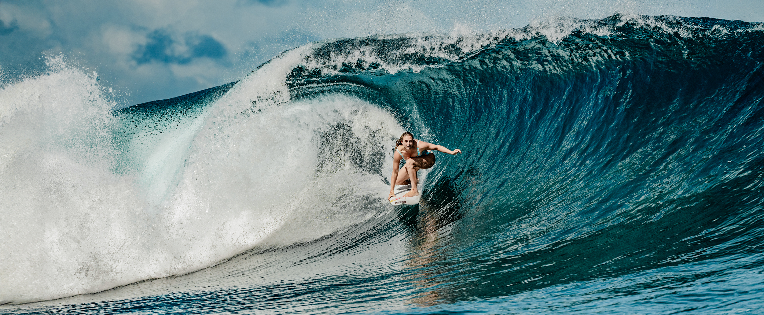 Izzi Gomez : de la Floride à Jaws, une surfeuse de taille