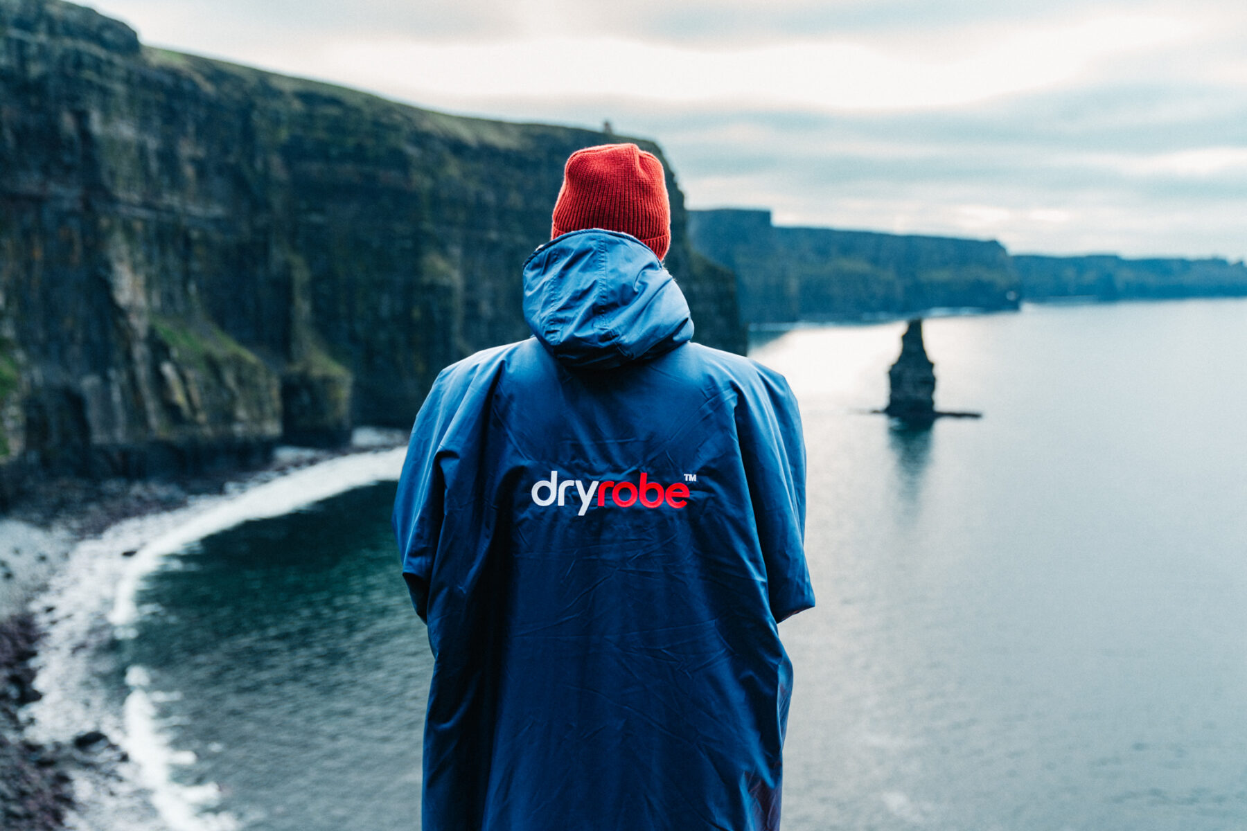 Continuez à surfer tout l’hiver avec dryrobe® !