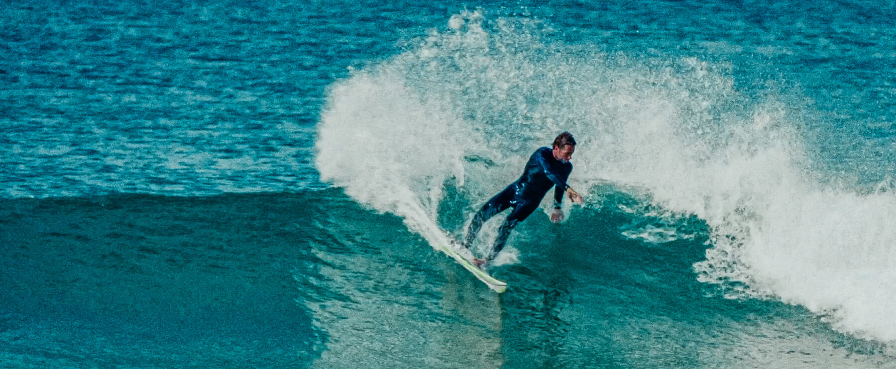 Test wetsuits hommes : Romain Laulhé a testé les 4/3 pour l’hiver !